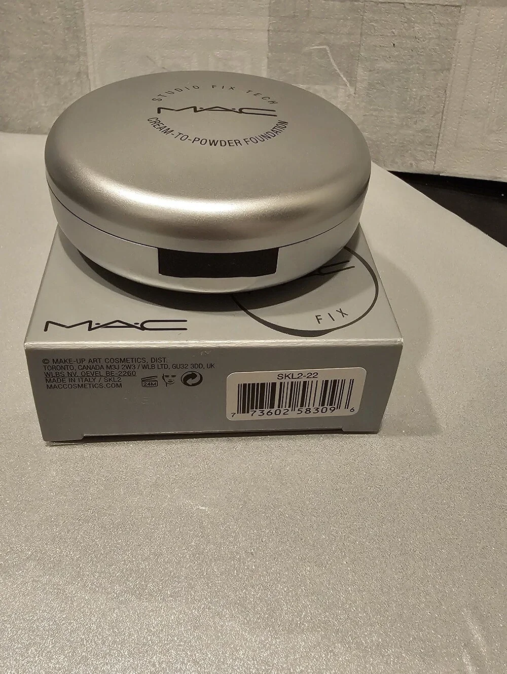 NC16/NW13/NW22 Mac Studio Fix Tech Cream To Powder Foundation NIB